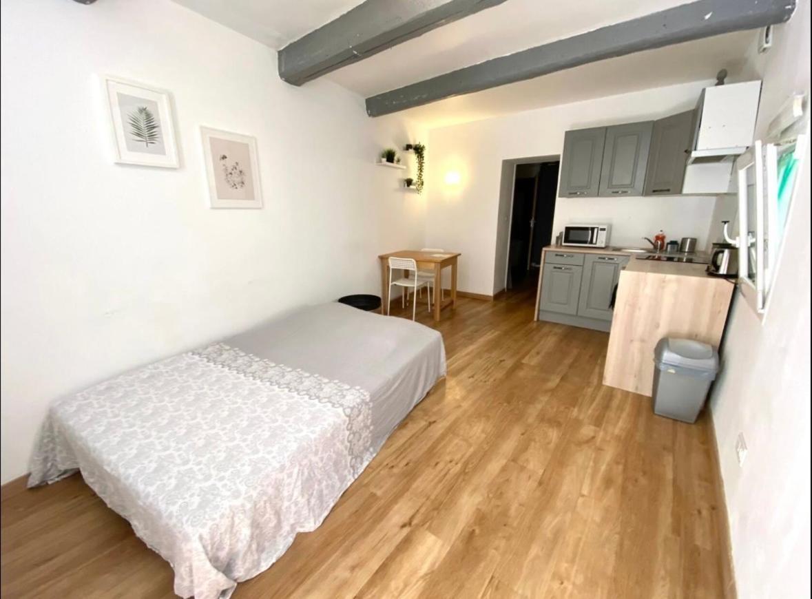 Appartamento Chez Camille Et David Sorgues Esterno foto