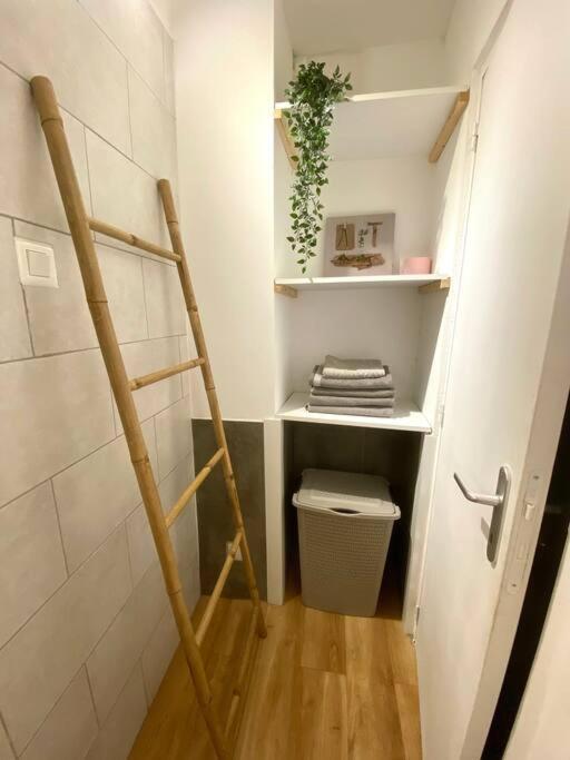 Appartamento Chez Camille Et David Sorgues Esterno foto